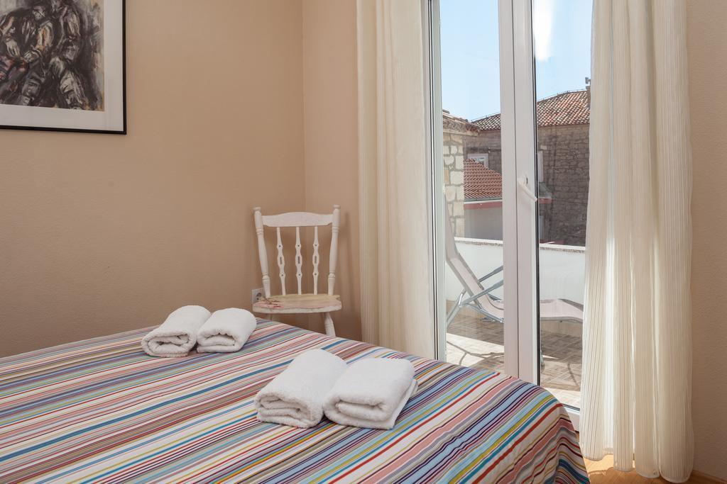 Apartma Center *